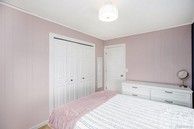 37815 Streamview Drive, Sterling Heights, MI 48312