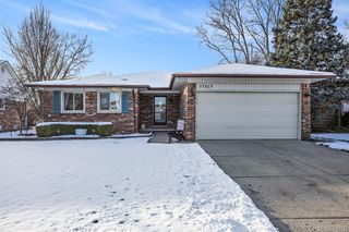 37815 Streamview Drive, Sterling Heights, MI 48312