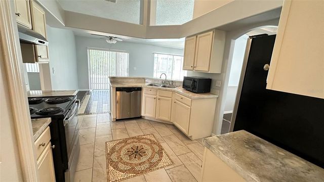 28818 MIDNIGHT STAR LOOP, Wesley Chapel, FL 33543
