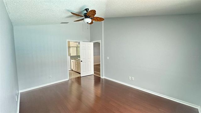 28818 MIDNIGHT STAR LOOP, Wesley Chapel, FL 33543