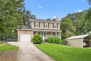 1106 Crescent Court, Winston-salem, NC 27127