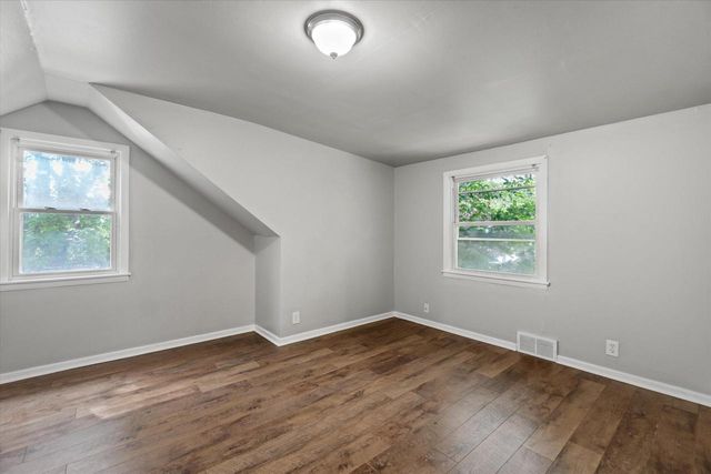3368 S Chase AVENUE, Milwaukee, WI 53207