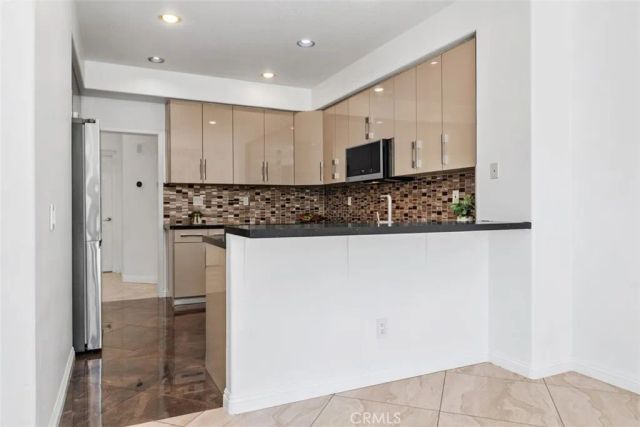 3 Haggerston Aisle, Irvine, CA 92603