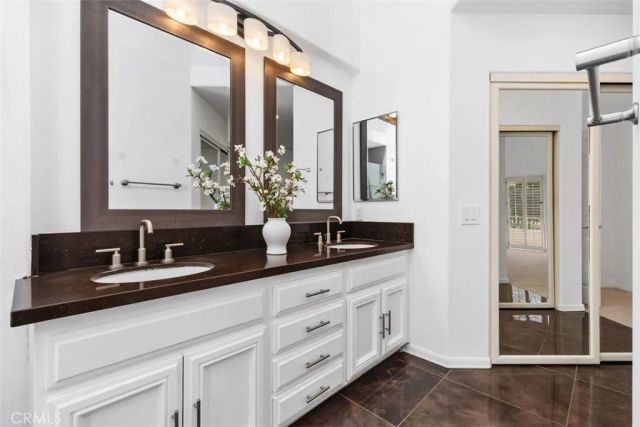 3 Haggerston Aisle, Irvine, CA 92603
