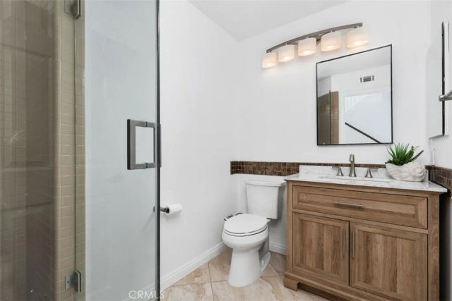 3 Haggerston Aisle, Irvine, CA 92603
