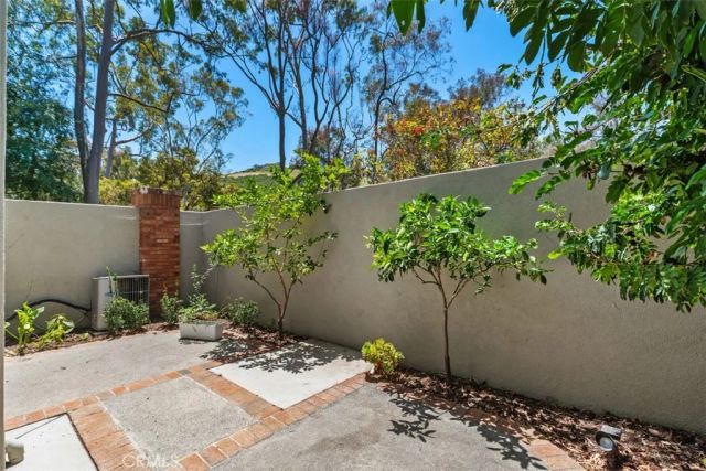 3 Haggerston Aisle, Irvine, CA 92603