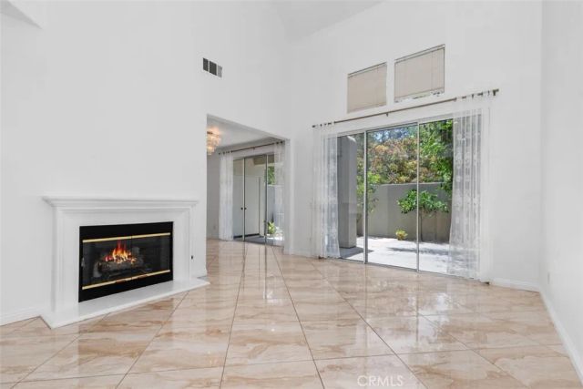3 Haggerston Aisle, Irvine, CA 92603
