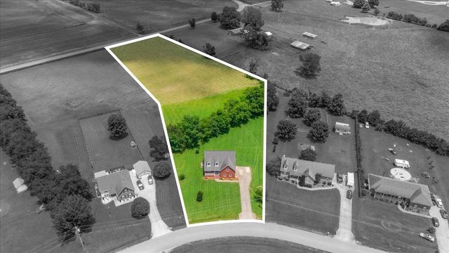 219 Thelma Dr, Bell Buckle, TN 37020