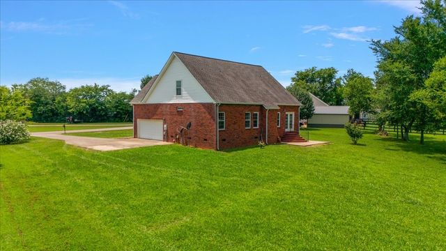 219 Thelma Dr, Bell Buckle, TN 37020