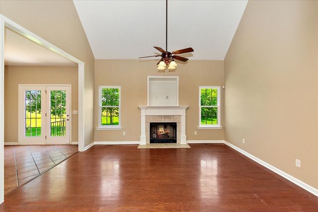 219 Thelma Dr, Bell Buckle, TN 37020