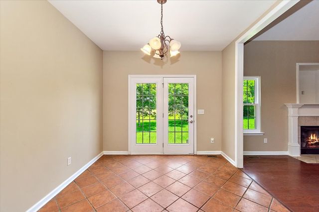 219 Thelma Dr, Bell Buckle, TN 37020