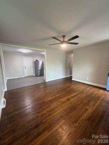 835 Ranch Street, Charlotte, NC 28208