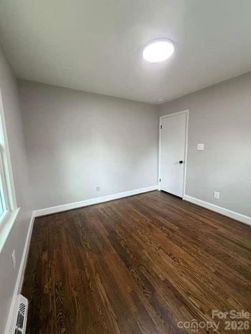 835 Ranch Street, Charlotte, NC 28208