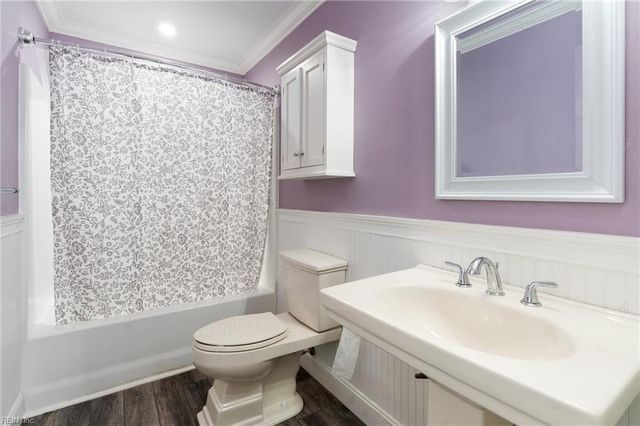 412 Peachtree LN, Yorktown, VA 23693