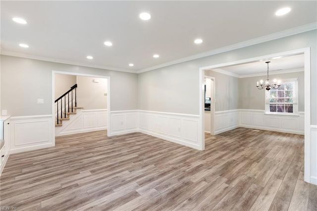 412 Peachtree LN, Yorktown, VA 23693