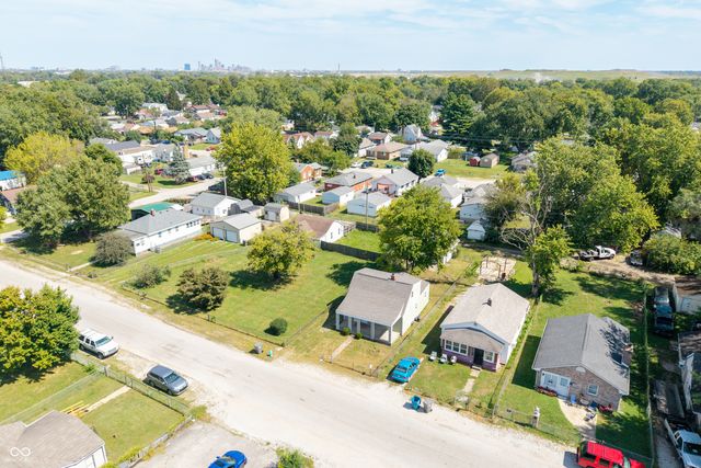 3221 S McClure Street, Indianapolis, IN 46221