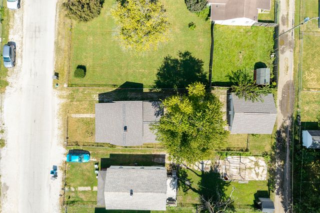 3221 S McClure Street, Indianapolis, IN 46221