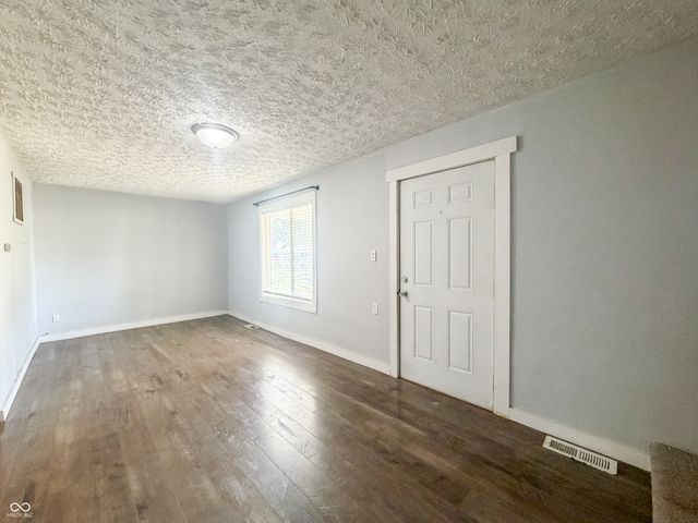 3221 S McClure Street, Indianapolis, IN 46221