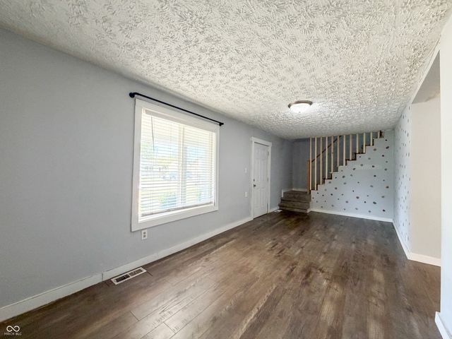 3221 S McClure Street, Indianapolis, IN 46221