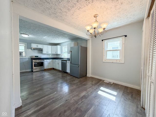 3221 S McClure Street, Indianapolis, IN 46221