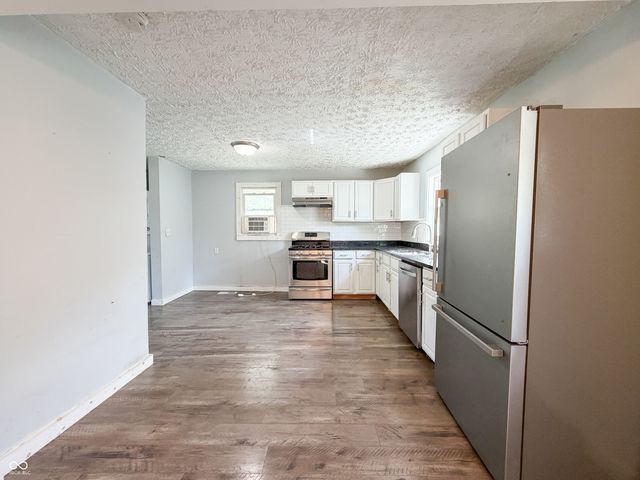 3221 S McClure Street, Indianapolis, IN 46221