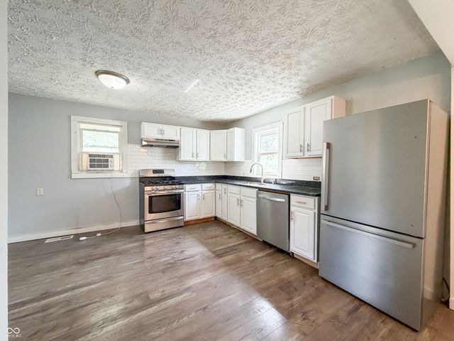 3221 S McClure Street, Indianapolis, IN 46221