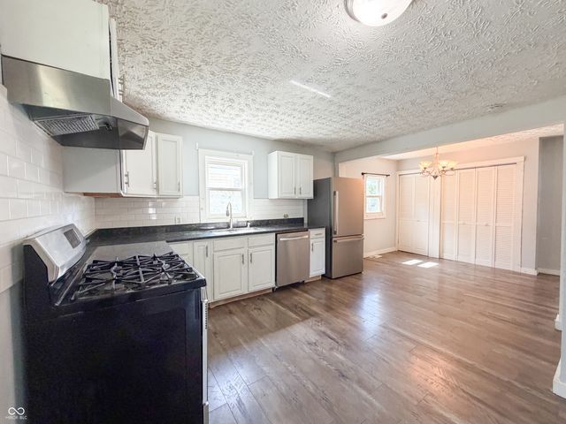 3221 S McClure Street, Indianapolis, IN 46221