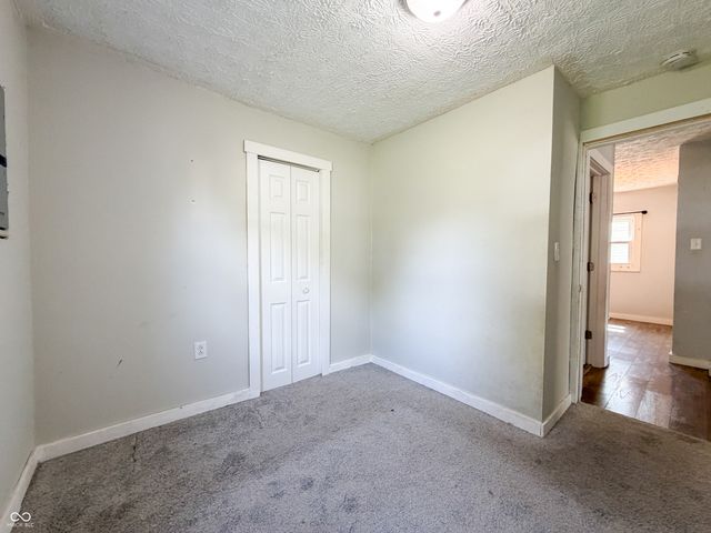 3221 S McClure Street, Indianapolis, IN 46221