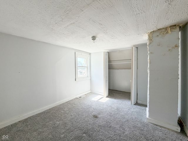 3221 S McClure Street, Indianapolis, IN 46221