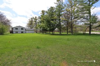 28903 W South Drive, Lakemoor, IL 60051
