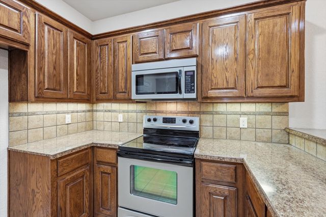 1142 Story Book Lane, Weatherford, TX 76086