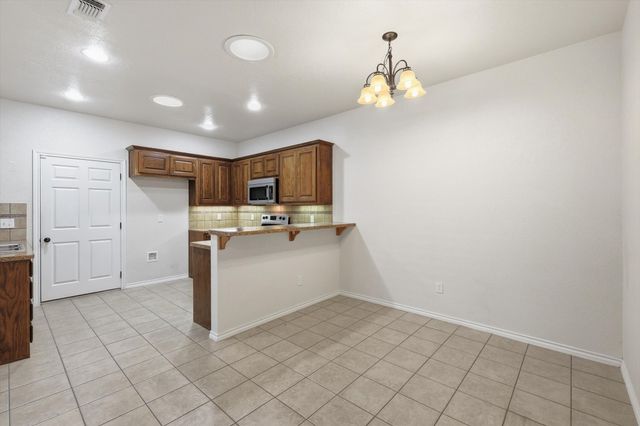 1142 Story Book Lane, Weatherford, TX 76086