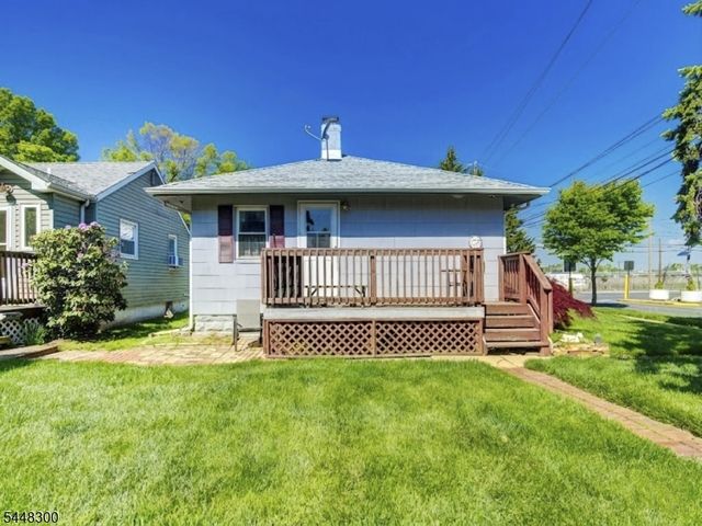 101 Lower Rd, Linden City, NJ 07036