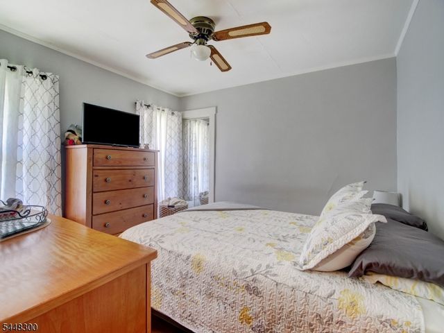 101 Lower Rd, Linden City, NJ 07036