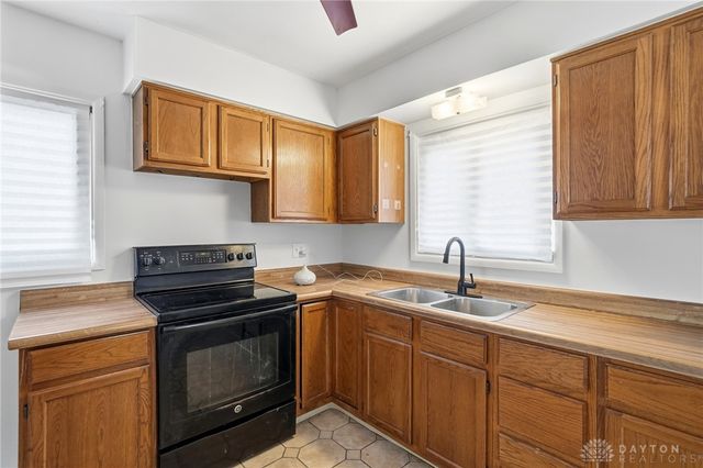 1321 Woodley Road, Dayton, OH 45403