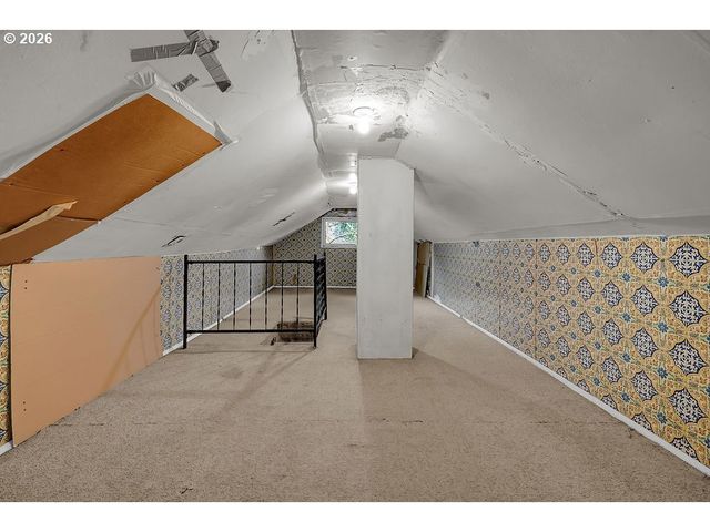 5537 Sw FLORIDA St, Portland, OR 97219