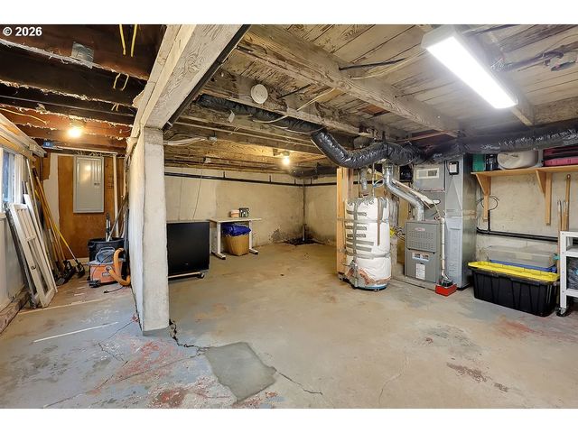 5537 Sw FLORIDA St, Portland, OR 97219