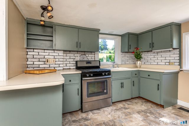 39 Johnson Road, Kent, CT 06757