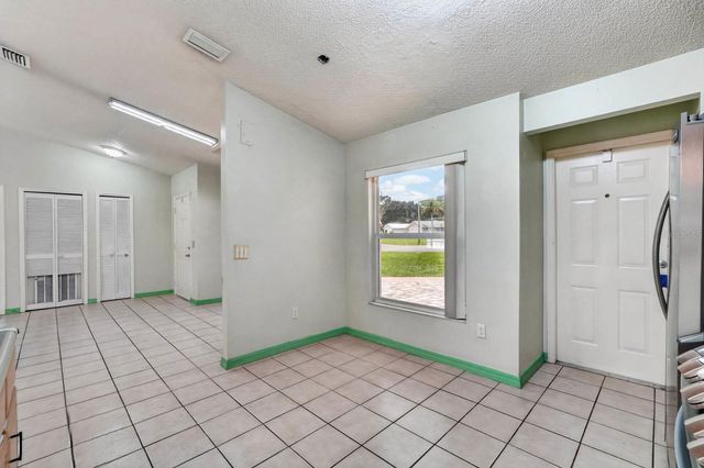 20 LAKE MEADOW WAY, Ormond Beach, FL 32174
