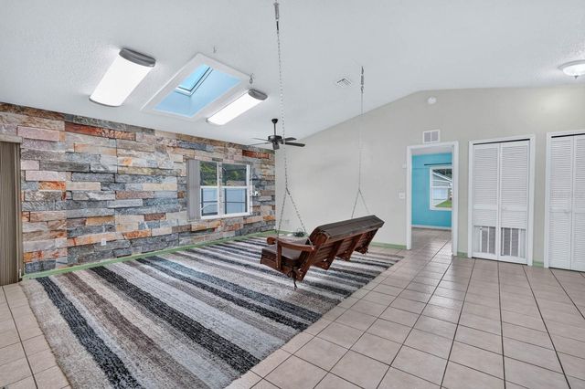 20 LAKE MEADOW WAY, Ormond Beach, FL 32174