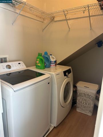 2144 Railroad Ave, Hercules, CA 94547