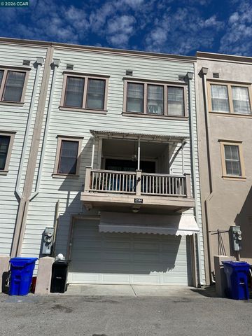 2144 Railroad Ave, Hercules, CA 94547
