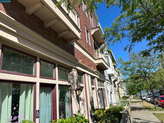 2144 Railroad Ave, Hercules, CA 94547