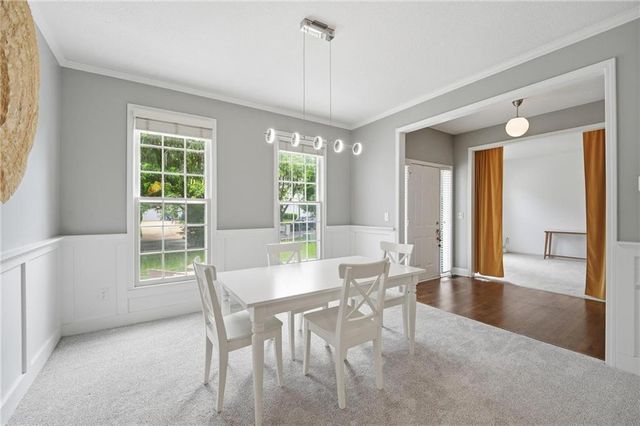 5210 W 157th Terrace, Overland Park, KS 66224