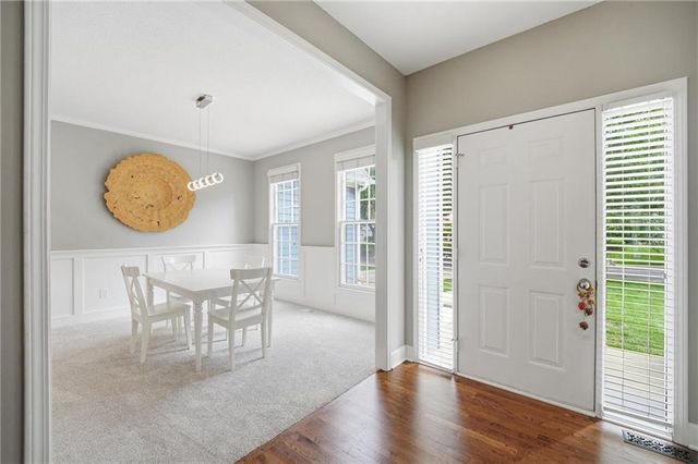 5210 W 157th Terrace, Overland Park, KS 66224