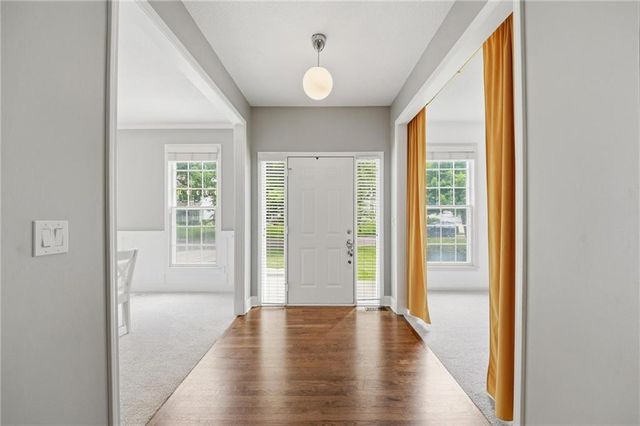 5210 W 157th Terrace, Overland Park, KS 66224