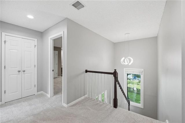 5210 W 157th Terrace, Overland Park, KS 66224
