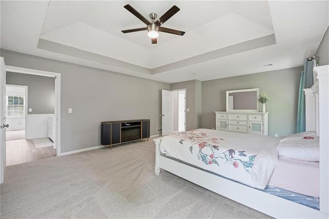 5210 W 157th Terrace, Overland Park, KS 66224