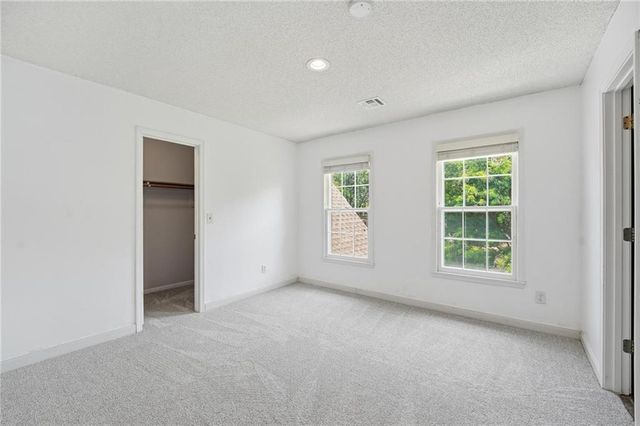 5210 W 157th Terrace, Overland Park, KS 66224