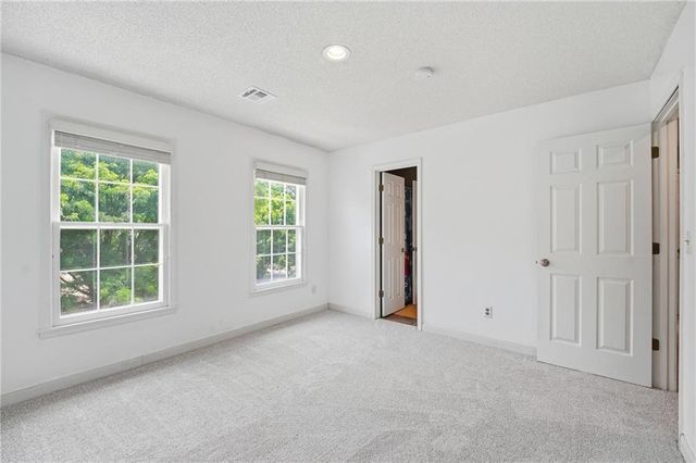 5210 W 157th Terrace, Overland Park, KS 66224